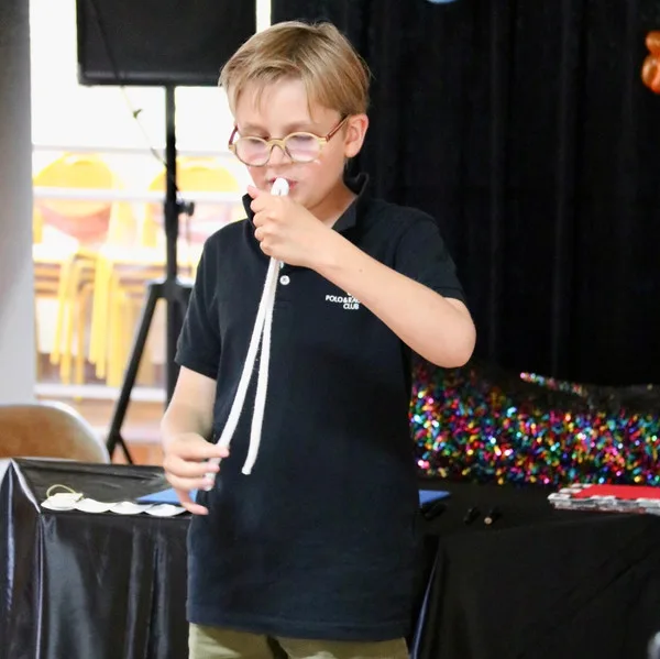 Atelier de magie avec des enfants